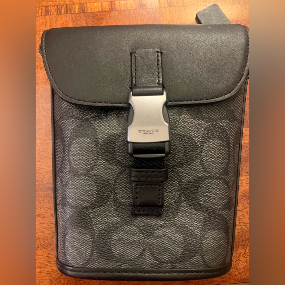 Men Track Small Body Crossover in Signature Canvas